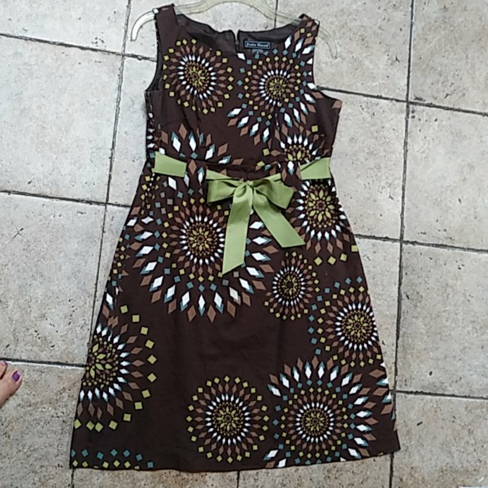 Sleeveless dress